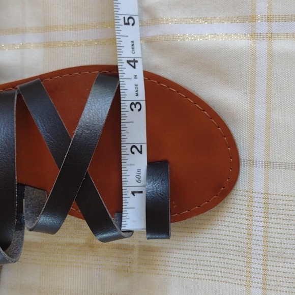Mossimo sandals - Picture 8 of 13